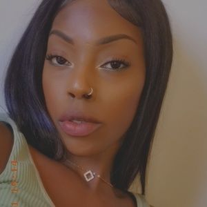 Meet your Posher, Marie-gabrielle